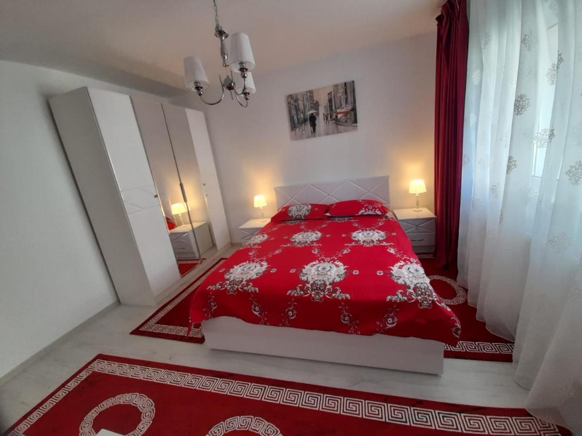 2 Rooms Apartment Telecabinei Буштени Экстерьер фото