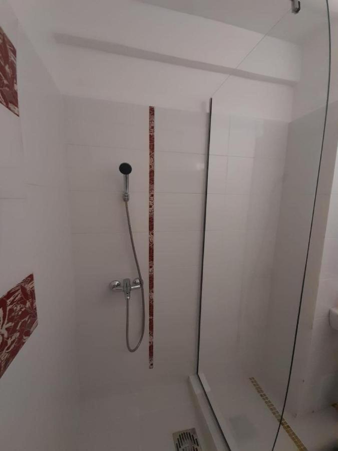 2 Rooms Apartment Telecabinei Буштени Экстерьер фото