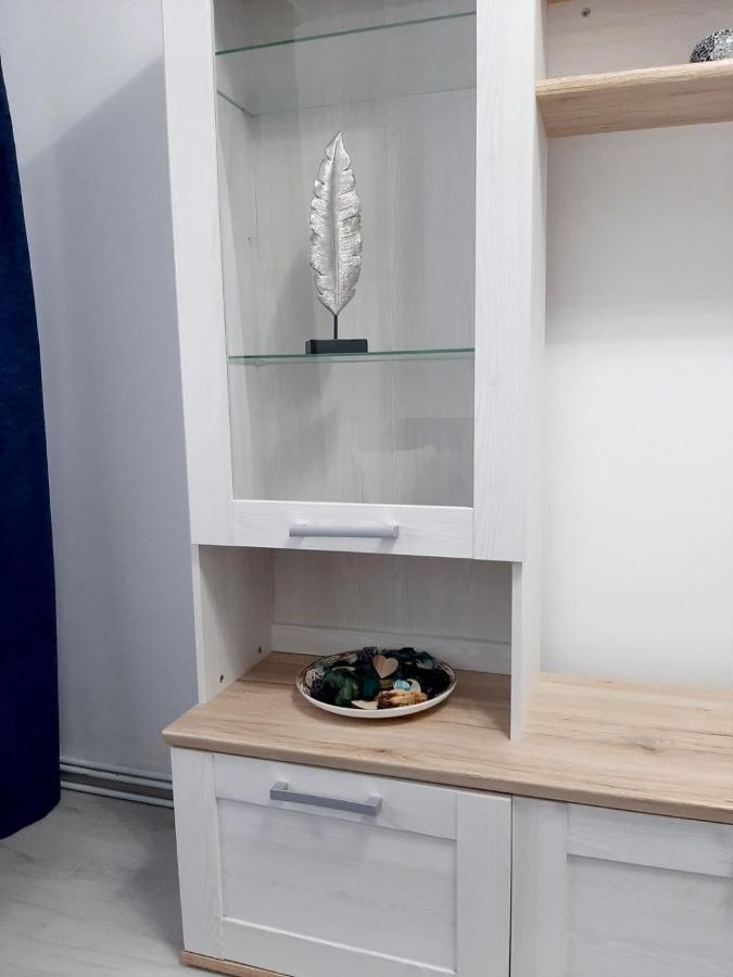 2 Rooms Apartment Telecabinei Буштени Экстерьер фото